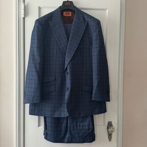 Men’s Steven Land Grey Wool Plaid 3-Piece Suit Size 50L